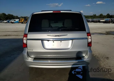 2012 Chrysler Town & Country Touring из США, поврежденный, VIN 2C4RC1BG7CR170574